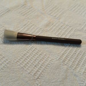NEW BEAUTY FOR REAL BLUSH / CONTOUR BRUSH